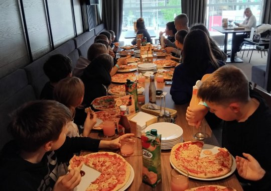 Lietinga diena pavirto nuotykiu batutų parke