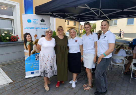 Spalvinga diena Žagarės vyšnių festivalyje „Viva Žagarė“