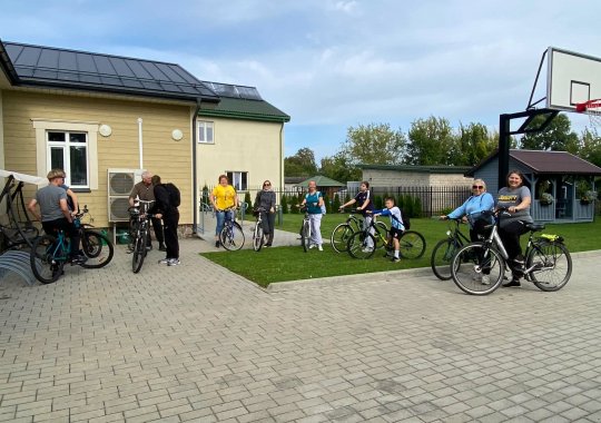 Judumo savaitę pradėjome aktyvia išvyka į Bariūnų parką
