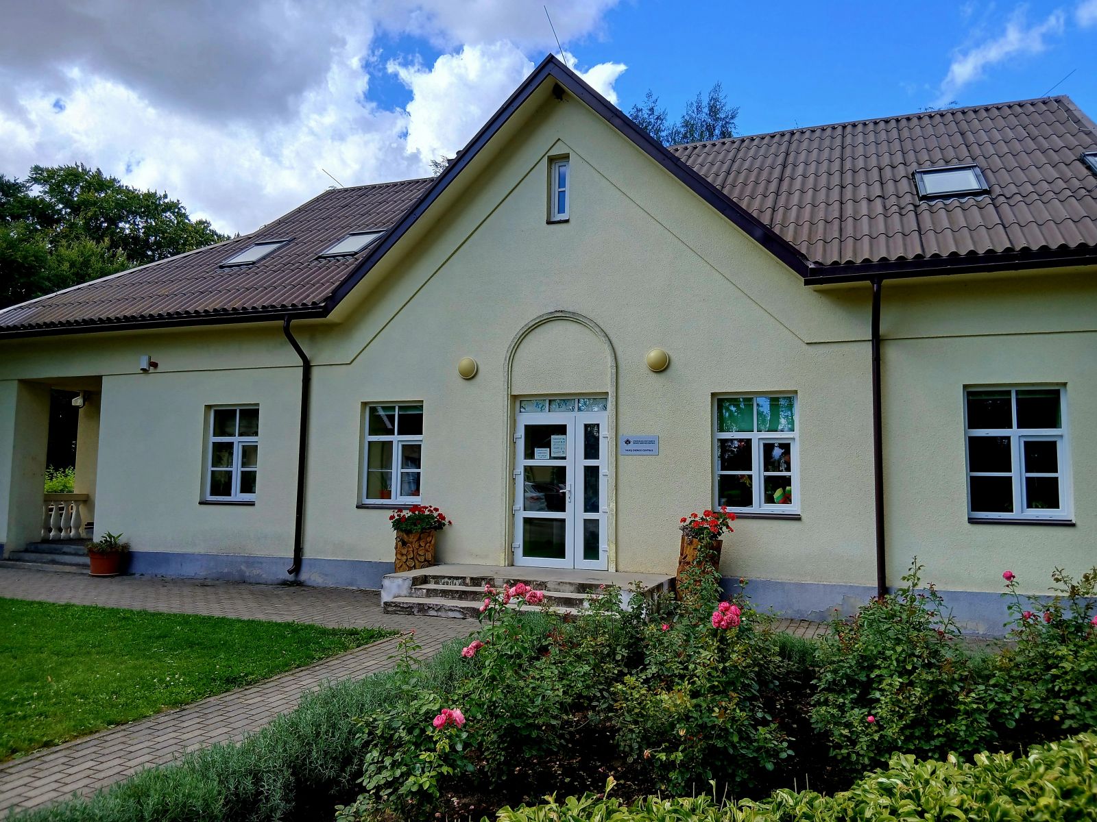 Žagarės vaikų dienos centras "Spindulys" gavo akreditaciją  priimti 2 Jaunimo savanoriškos tarnybos (JST) programos savanorius